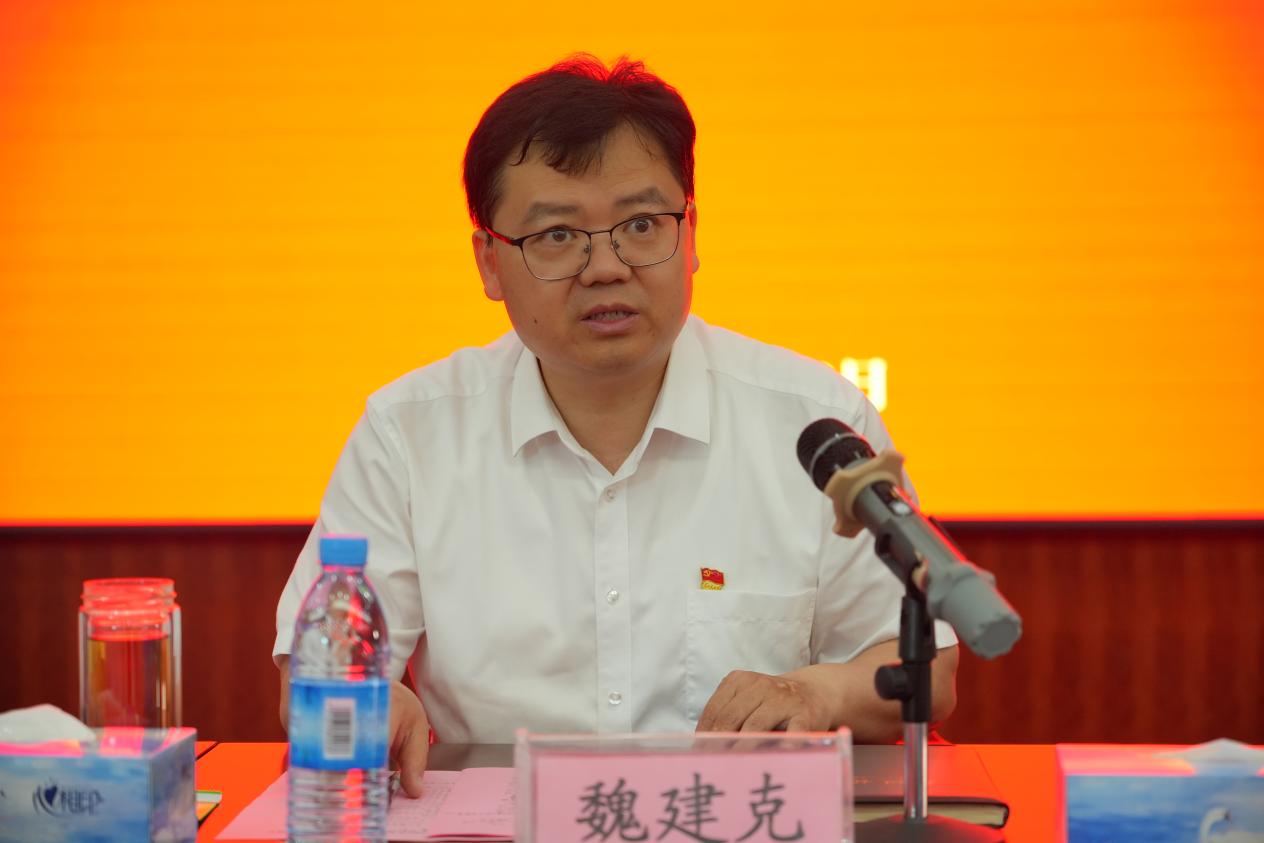 华亿在线盛大举行庆祝中国共产党成立104周年暨“七一”表彰大会